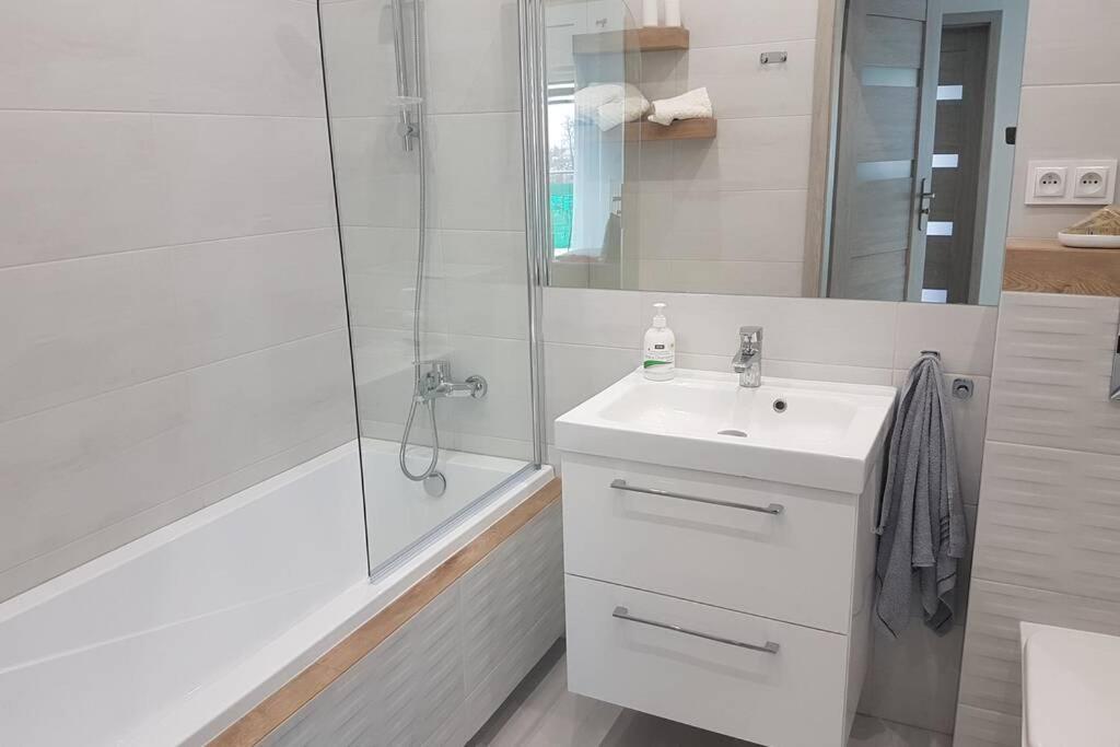 ביילסקו-ביאלה Komfortowy Nowoczesny Apartament Kustronia Z Garazem Balkonem Wanna מראה חיצוני תמונה